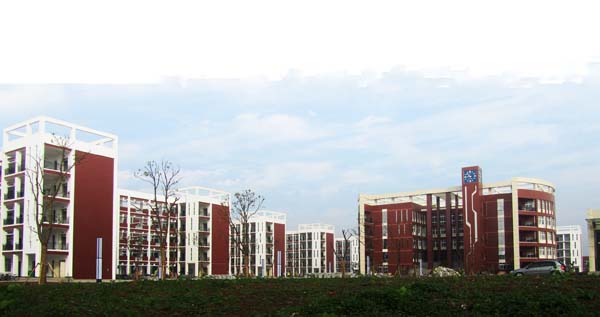 图书馆及教学区.jpg